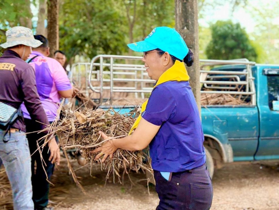 กิจกรรมจิตอาสา ณ บริเวณวัดวังตะคร้อ ตำบลหนองหญ้าปล้อง อำเภอบ้านด่านลานหอย จังหวัดสุโขทัย