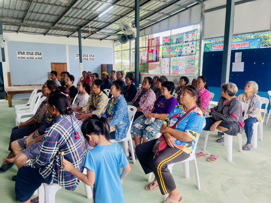  เข้าร่วมประชุมประจำเดือน หมู่ที่ 4 บ้านหนองจิกกรี ร่วมชี้แจงเงินเศรษฐกิจชุมชน และร่วมขับเคลื่อนธนาคารขยะชุมชนบ้านหนองจิกกรี หมู่ที่ 4 